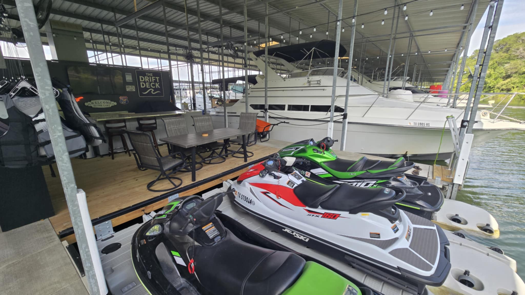 The Drift Deck with sink and bar